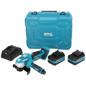 Bežična kutna brusilica DEDRA SAS+ALL DED7050 s gumiranom ručkom i zamjenskim ključem u bočnoj ručki.