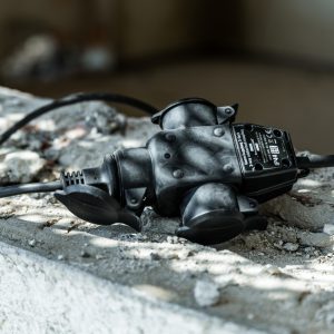 BRENNESTUHL gumeni šuko adapter, 3x utičnice s poklopcem IP44